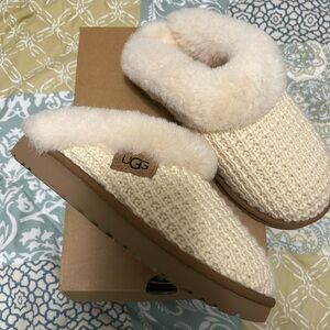 Brand New Women’s UGG Cluggette Knit